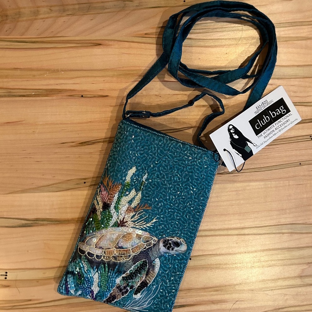 NWT Bamboo Trading Conapny Beaded Sea Turtle Bag